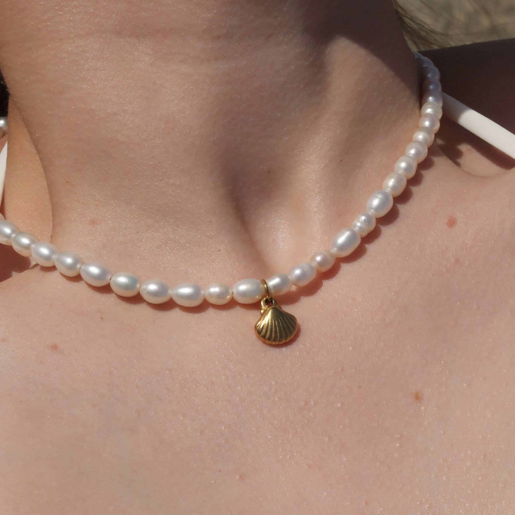 APHRODITE Pearl Necklace 10mm - Charcol Accessories