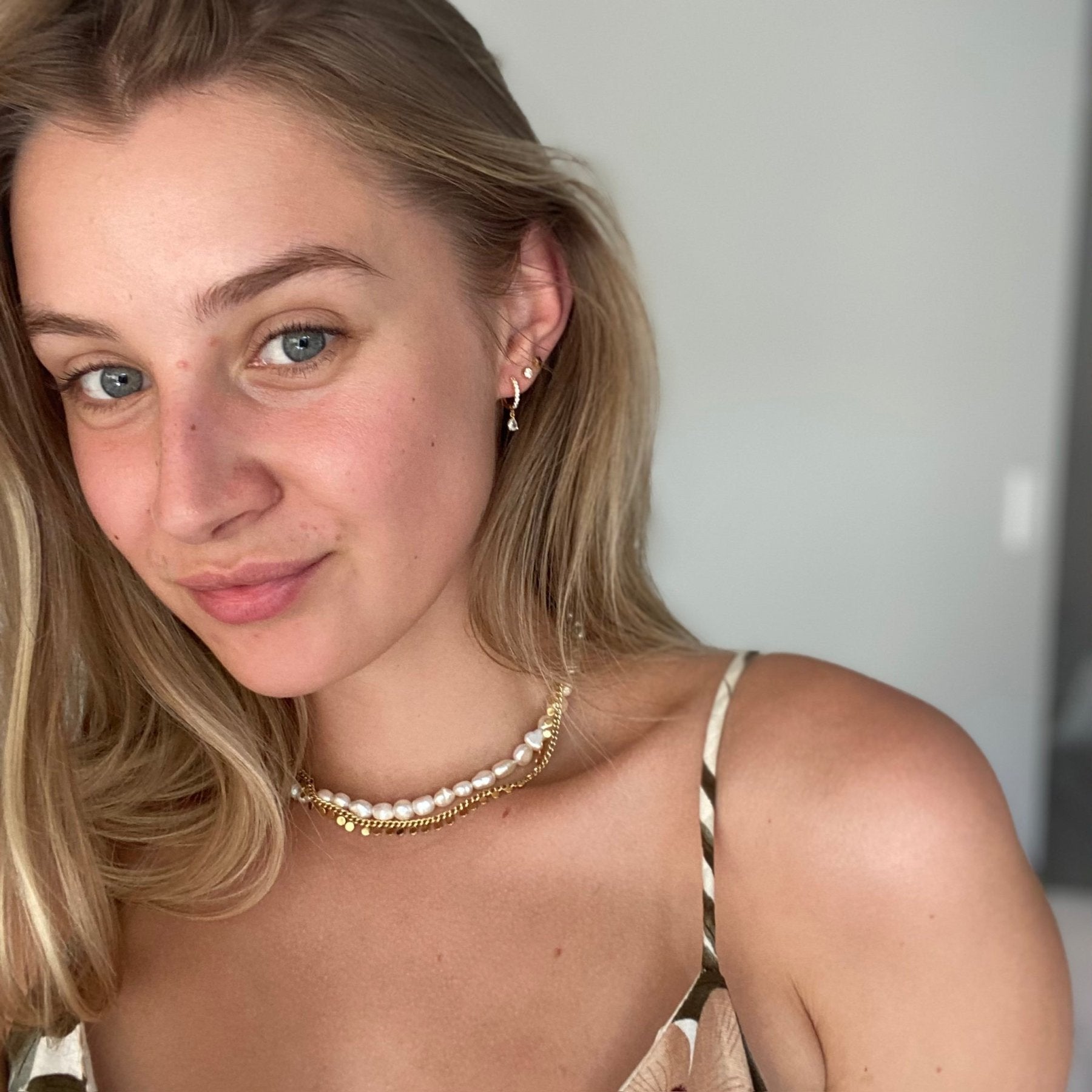 JULIET Crystal Huggies - Charcol Accessories