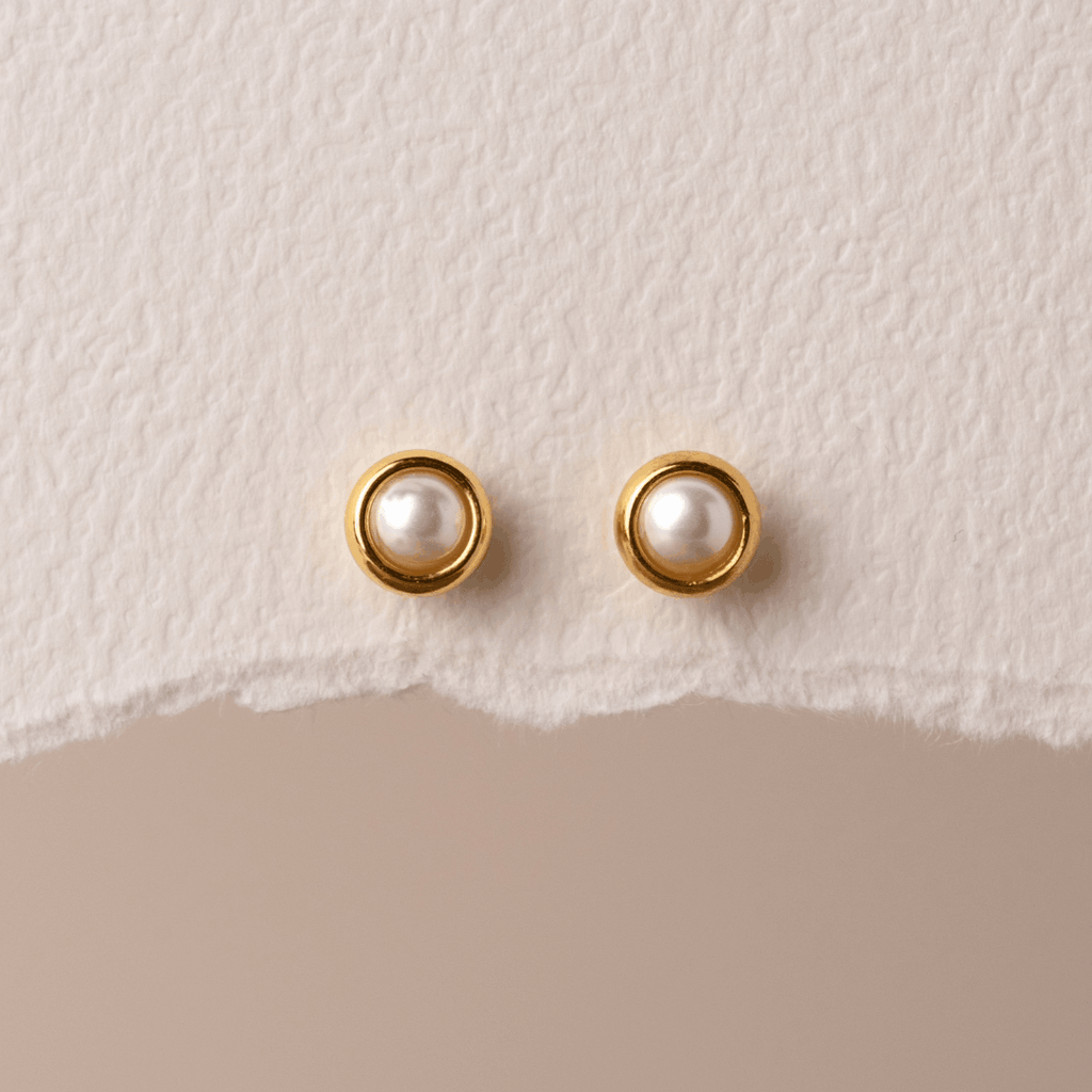 ISLA Pearl Stud Earrings