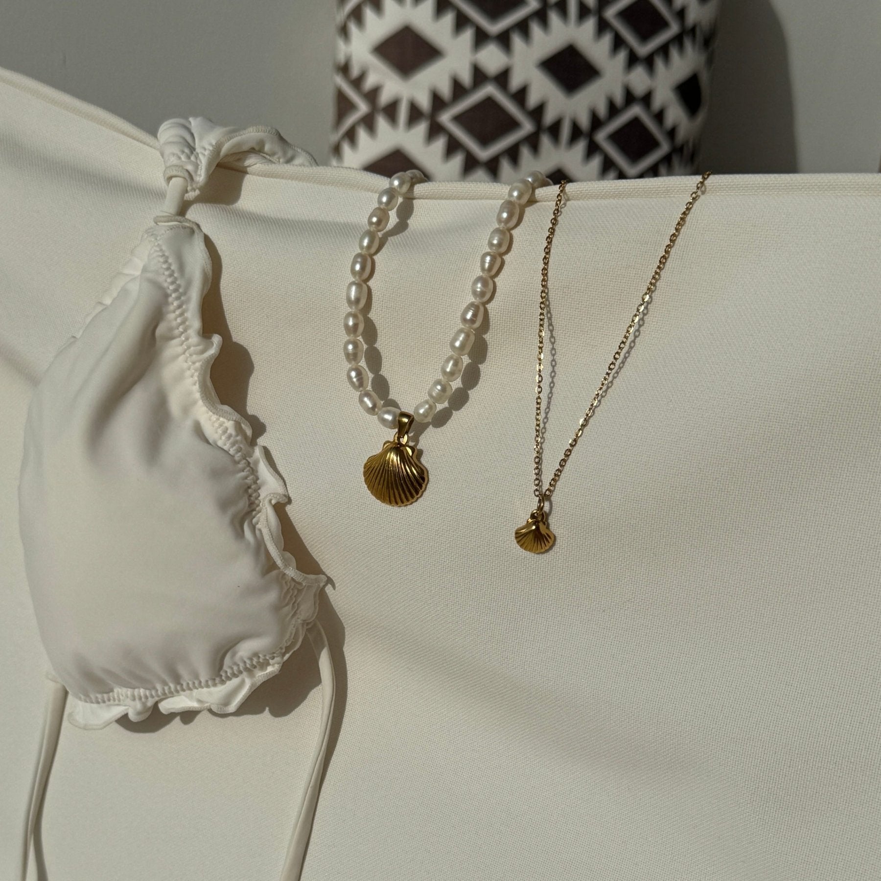 HARMONIA Shell Necklace - Charcol Accessories
