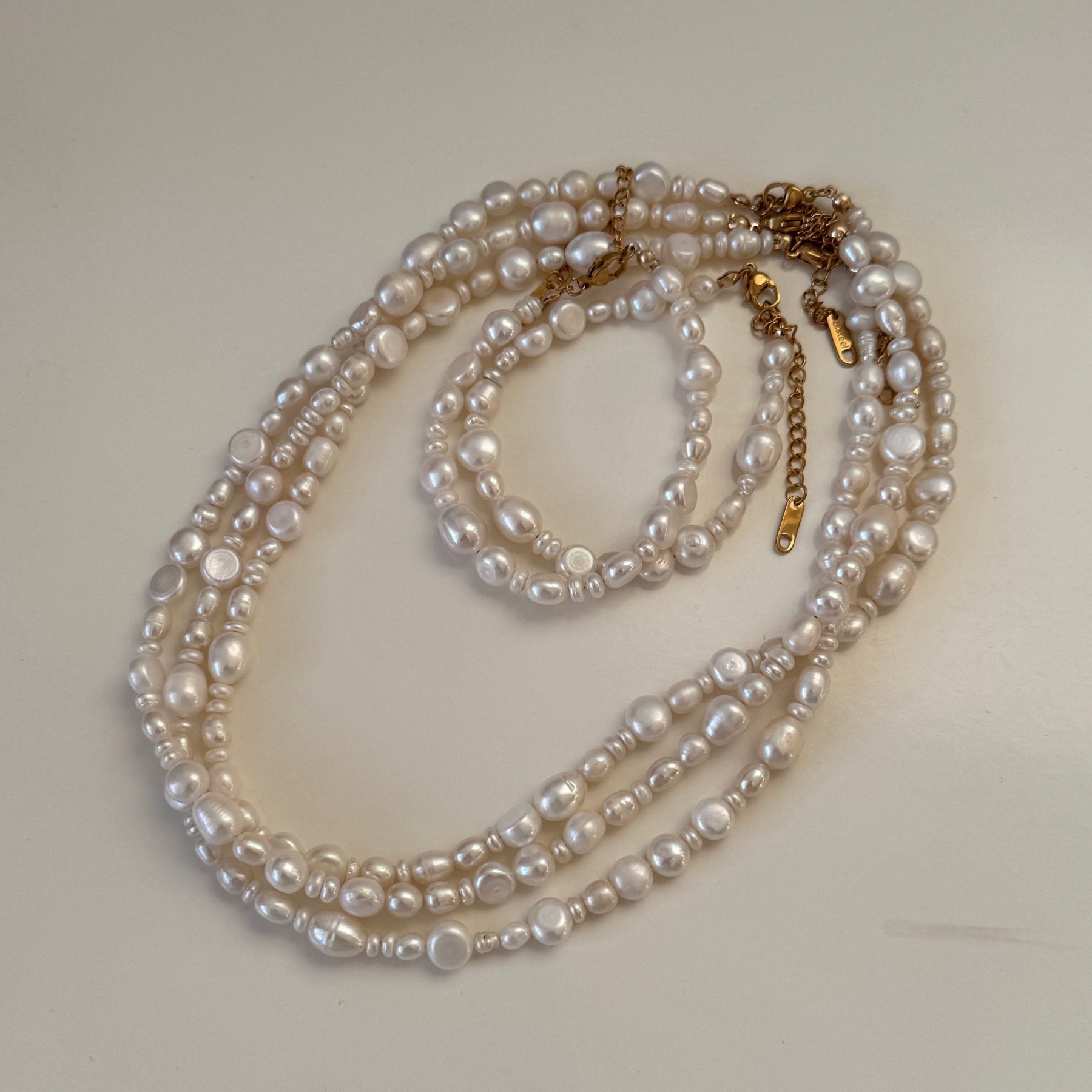 MARENA Pearl Bracelet - Charcol Accessories
