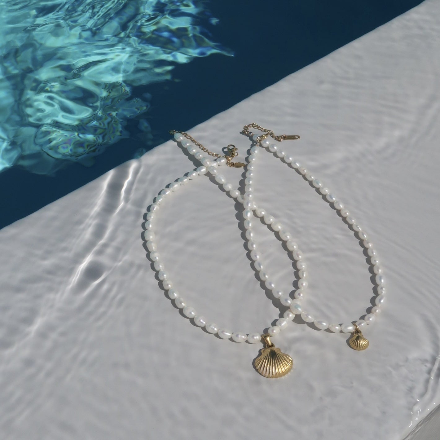 APHRODITE Pearl Necklace 10mm - Charcol Accessories