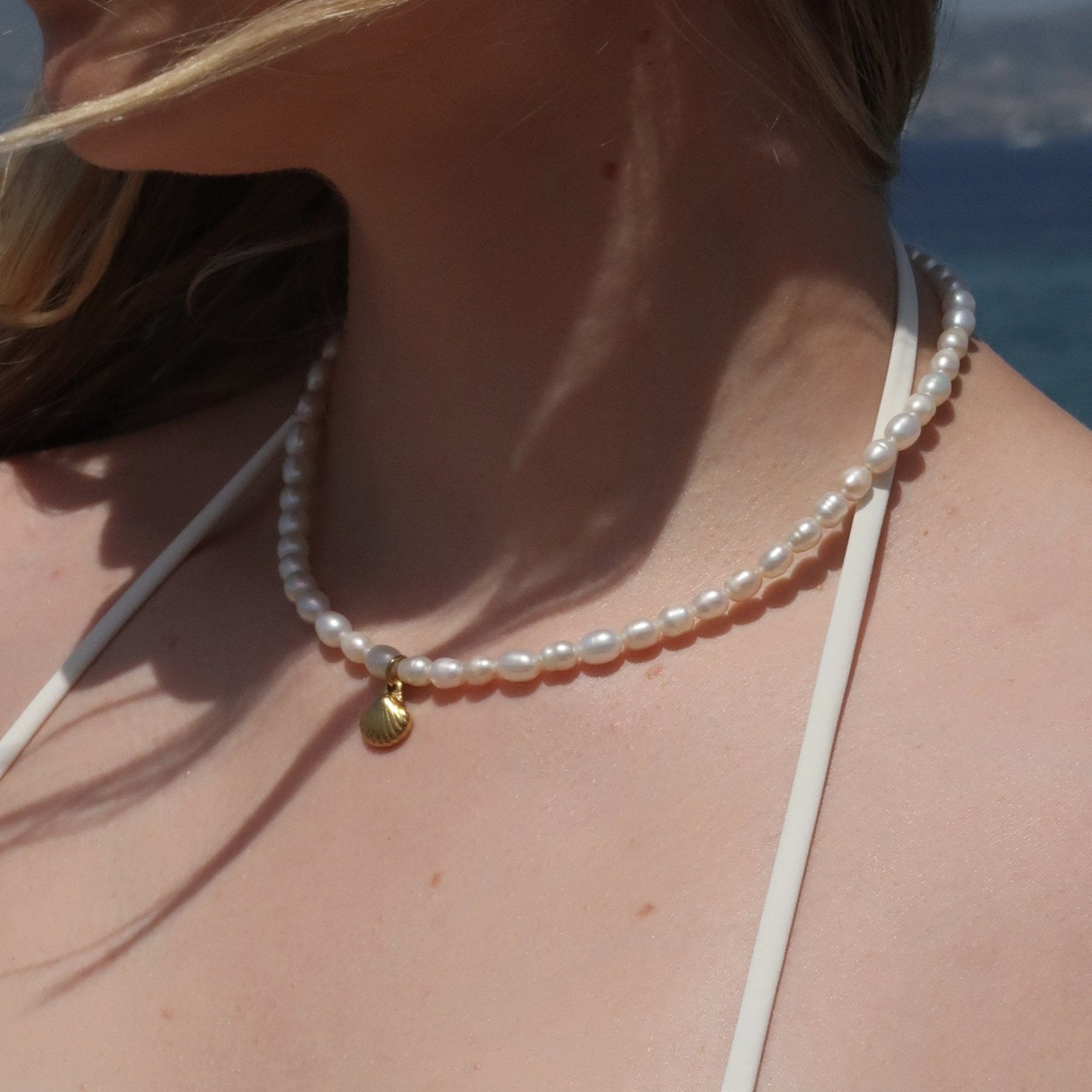 APHRODITE Pearl Necklace 10mm - Charcol Accessories