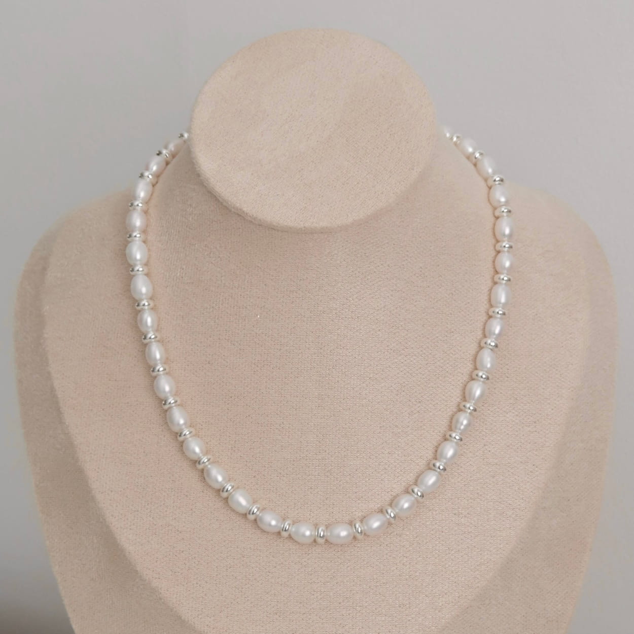pearl necklace with silver beads