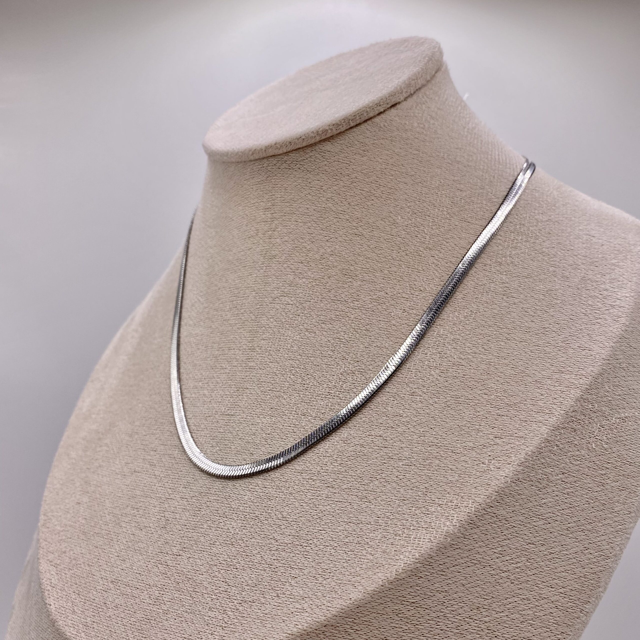 Gia deals herringbone necklace